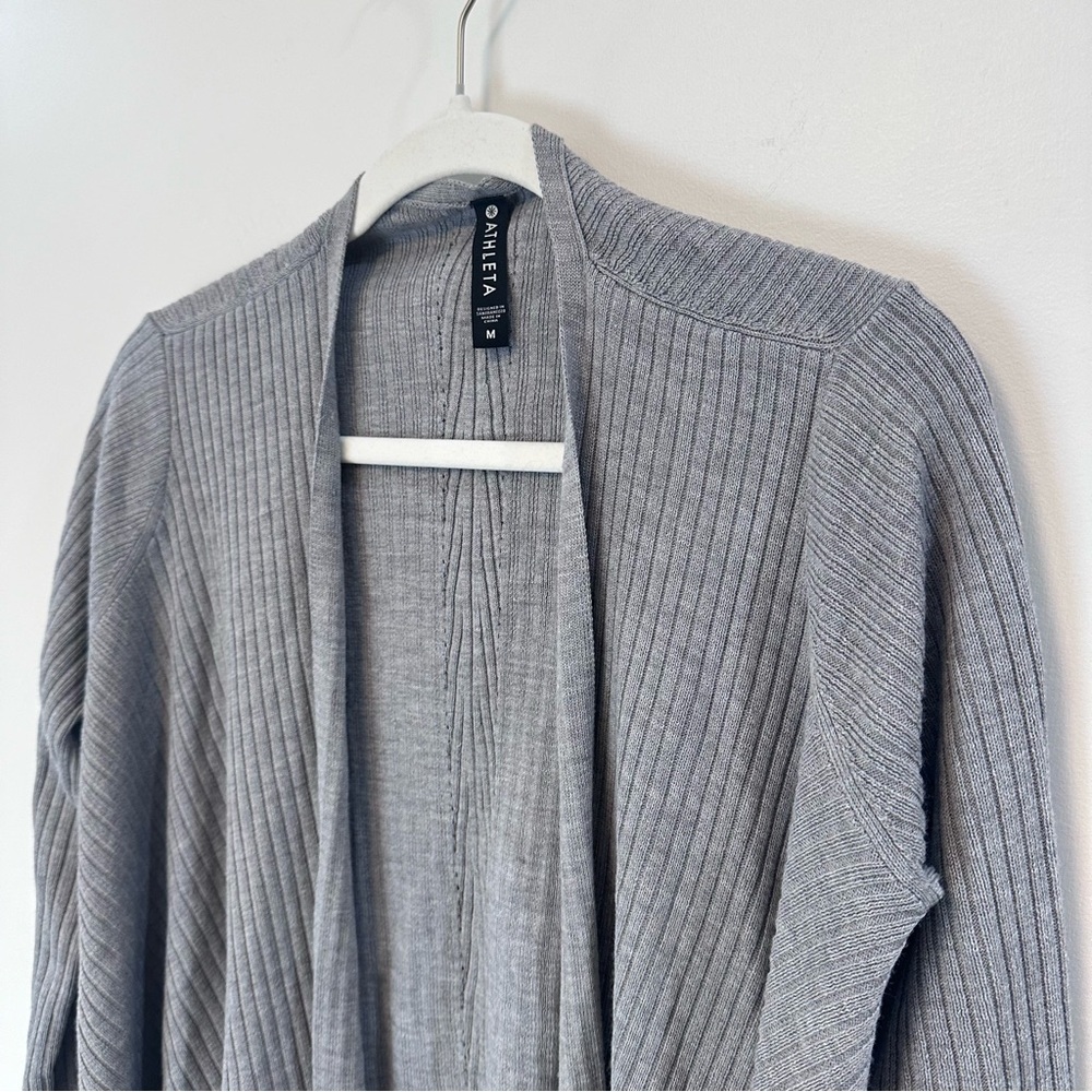 Athleta Solstice Wrap Grey Size Medium - image 4